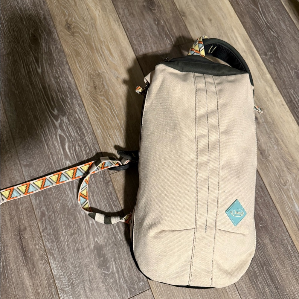 Chaco Radlands Sling BackPack daypack - Tan and sage green with Aztec print - Picture 3 of 8